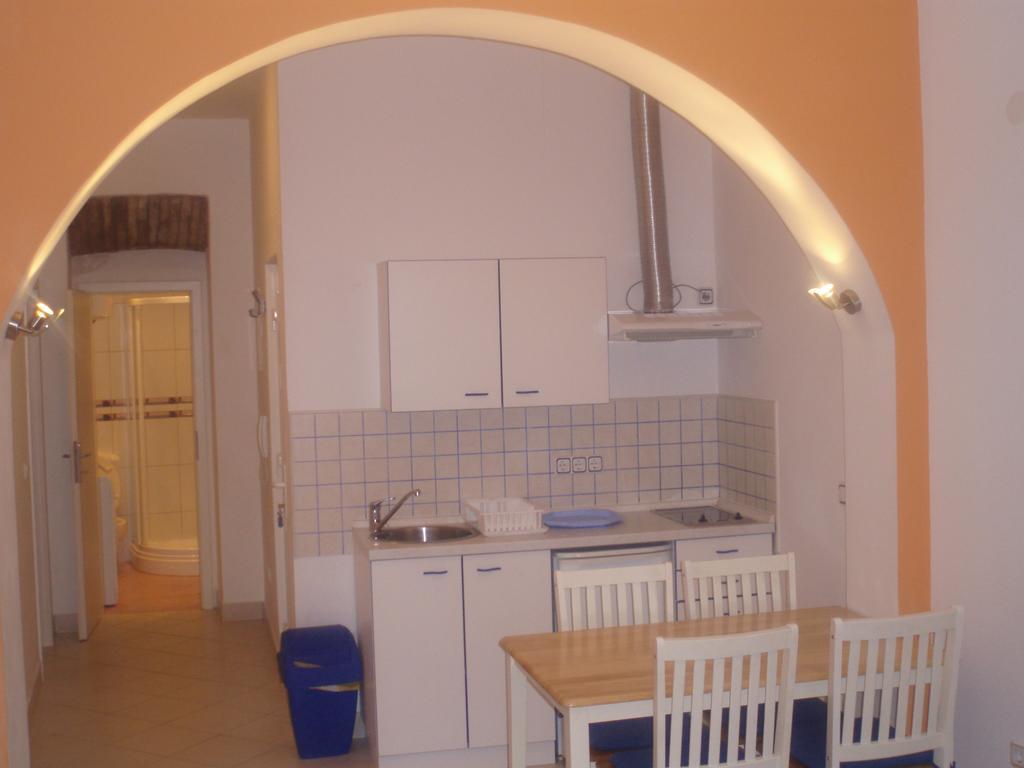 Apartments Jelicic Crikvenica Buitenkant foto